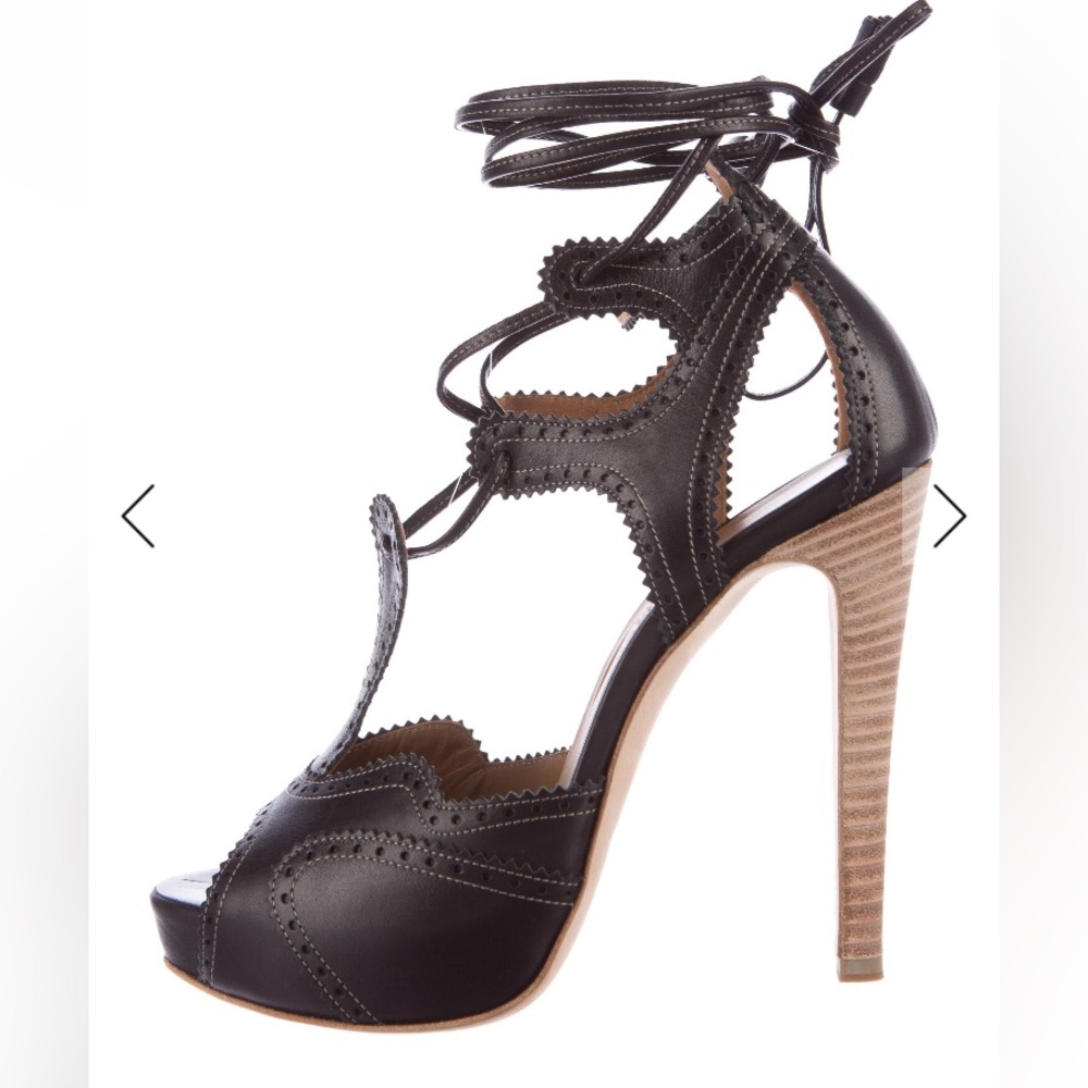 Hermes Elegant Black Lace-Up Heels